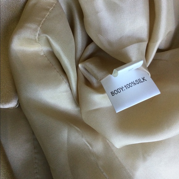 Rich Gold Silk Kay Unger Evening Jacket - Picture 7 of 14